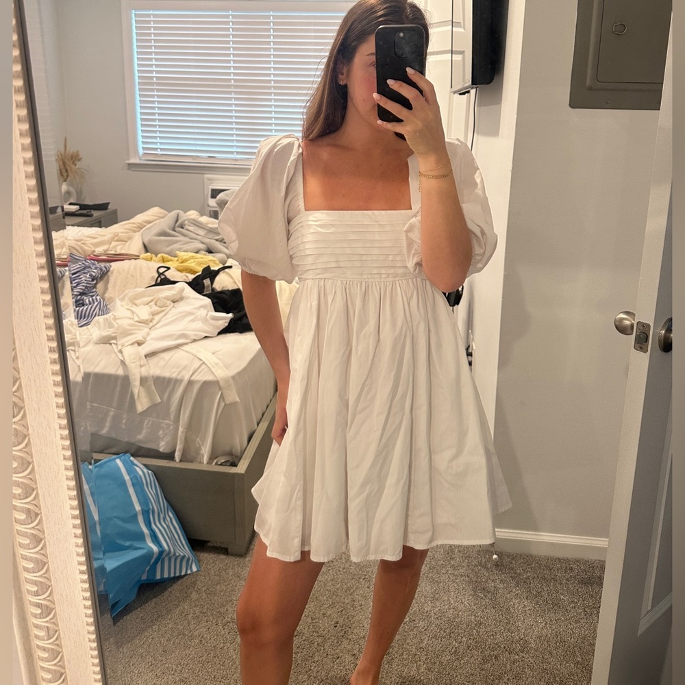Abercrombie White Puff Sleeve Dress
